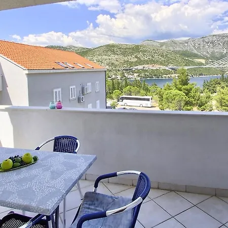 Erna Appartement *